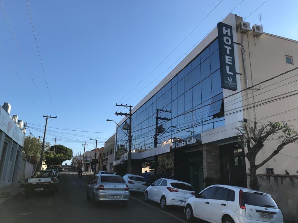 Hotel E Restaurante Canta Galo Jacarezinho Eksteriør billede